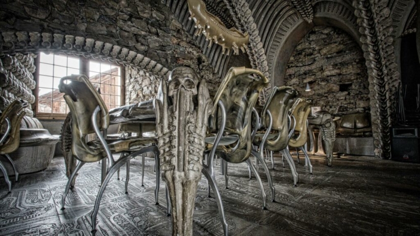 Giger Bar is the most creepy drinking establishment in Europe