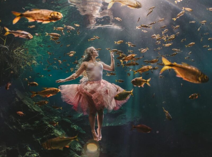 Girls under water in stunning pictures of freediver photographer Lexi Line