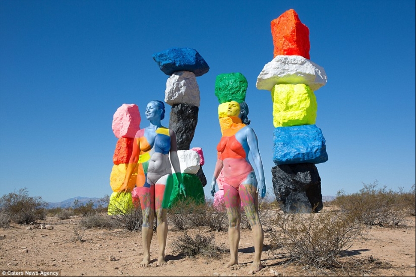 Great camouflage, how naked people blend into the landscape