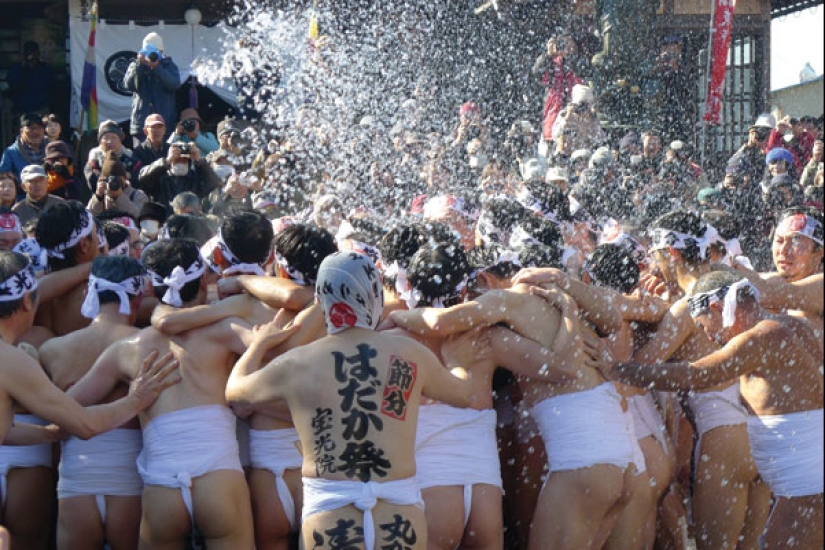 Hadaka matsuri – a celebration of naked men in Japan