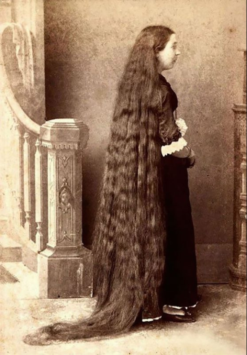 Hair lifetime: beauties of the Victorian era, which never had a haircut