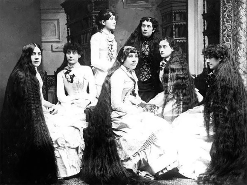 Hair lifetime: beauties of the Victorian era, which never had a haircut