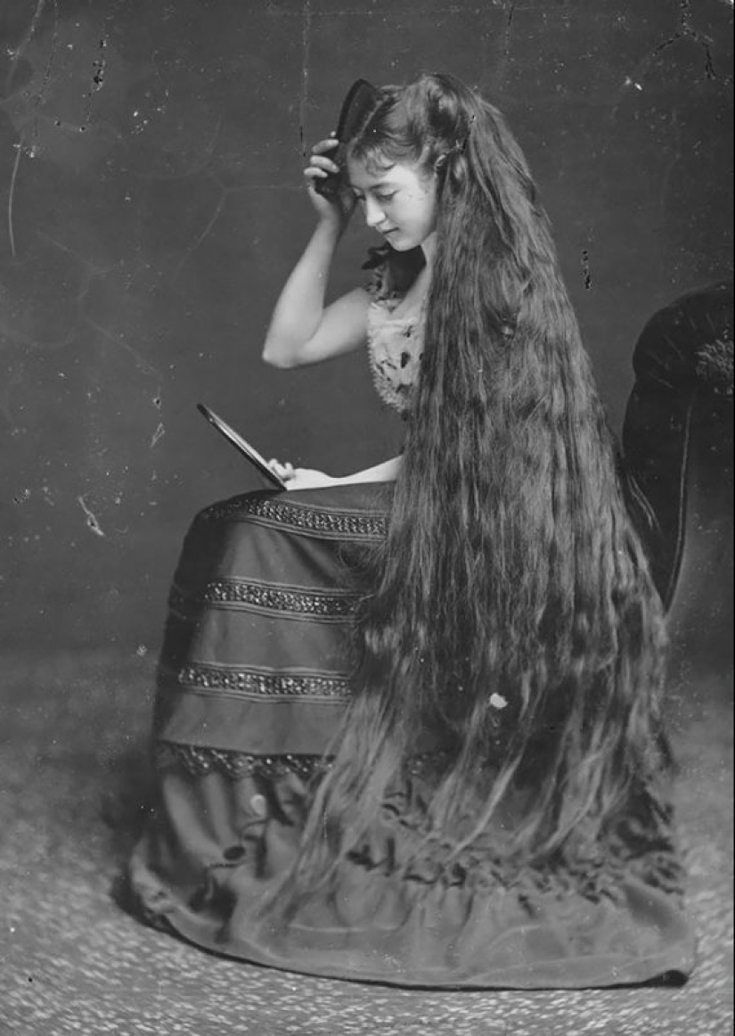 Hair lifetime: beauties of the Victorian era, which never had a haircut