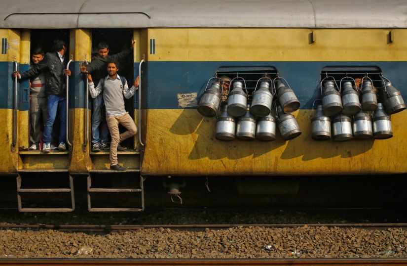 "Hang on" - the main principle of Indian Railways