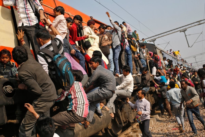 "Hang on" - the main principle of Indian Railways