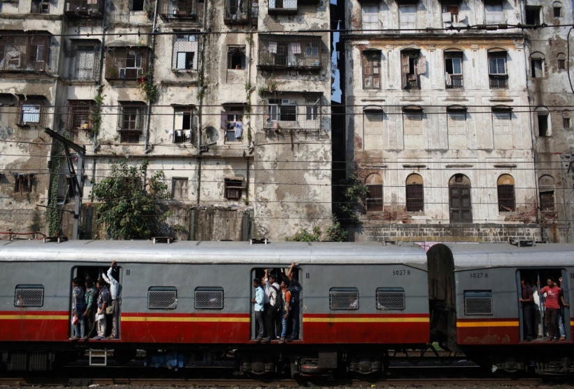 "Hang on" - the main principle of Indian Railways