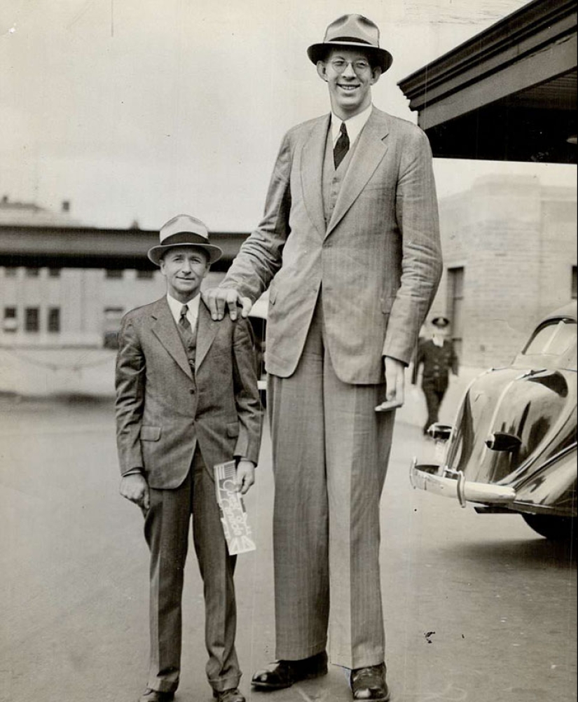 Hay un video que muestra cómo de grande fue Robert Wadlow — el hombre más alto en la historia