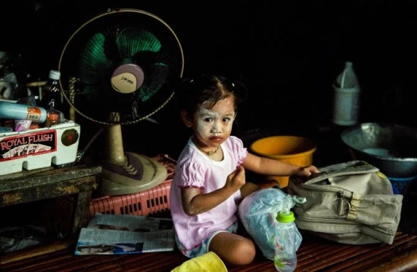 Hellish slums of Bangkok on spectacular images of Sam Gregg