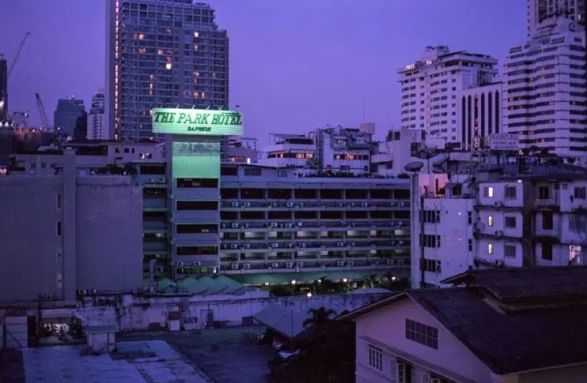 Hellish slums of Bangkok on spectacular images of Sam Gregg