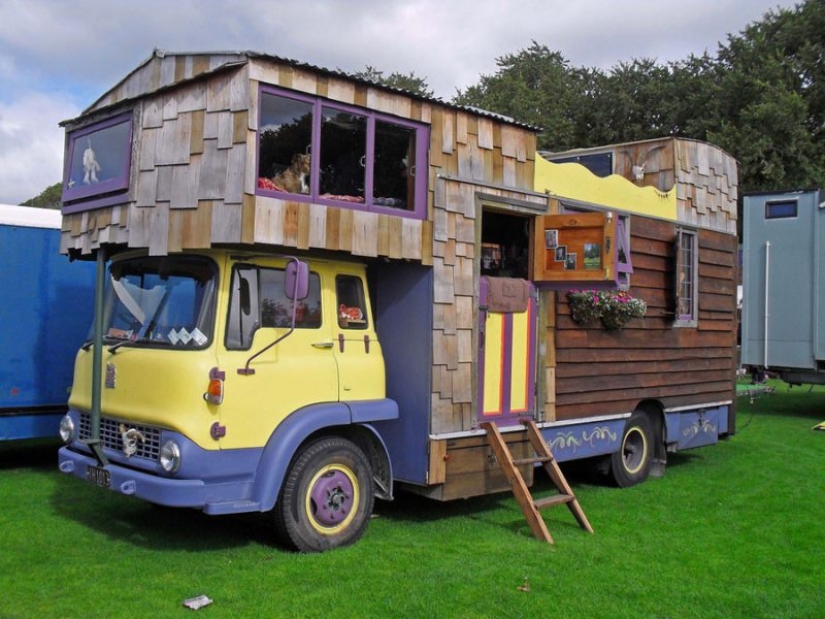 Home-trucks — weird, but a cute relic of the hippie era