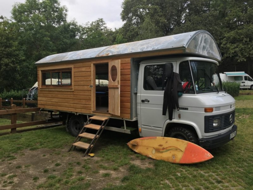 Home-trucks — weird, but a cute relic of the hippie era