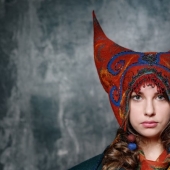 "Horned kichka": why women in Russia wore hats with horns