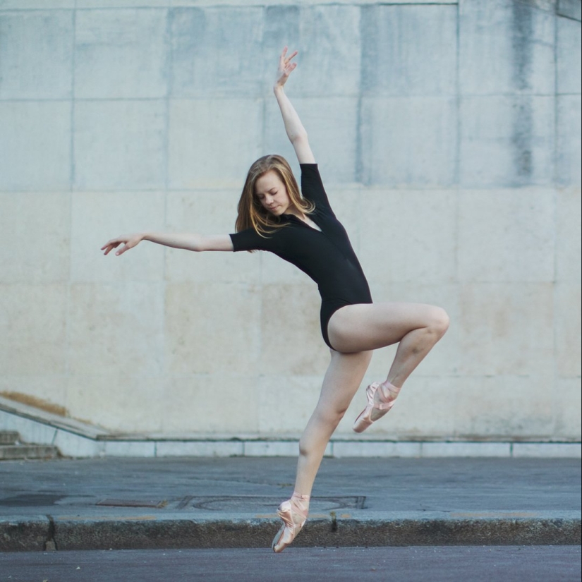 Hovering over the parquet: grace and tenderness in the photographs of ballet dancers from Lindsay Thomas