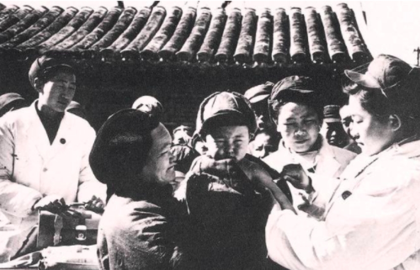 How 70 years ago in China they fought against prostitution