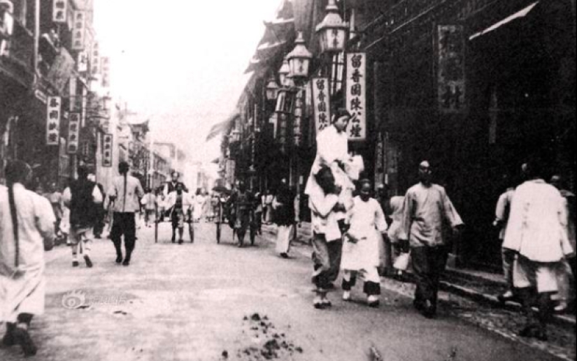 How 70 years ago in China they fought against prostitution