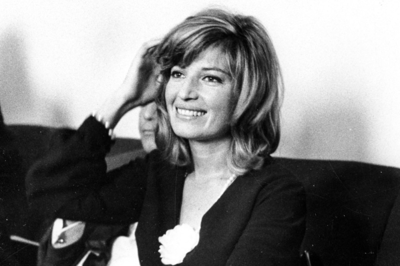 How actress Monica Vitti went against beauty standards and became the face of the era herself