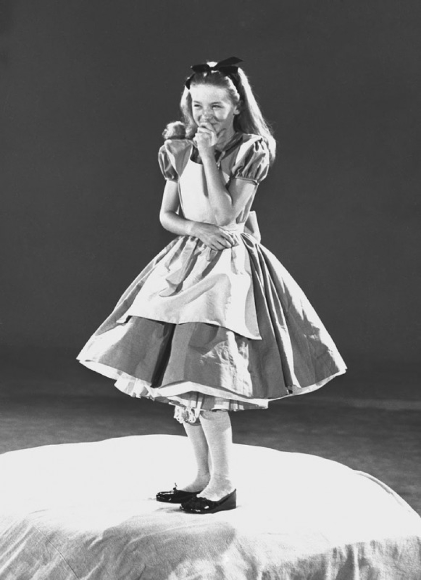 How animators Used a Real Girl to Create Alice in Wonderland»