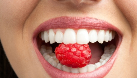 How different diets affect our teeth: a dentist's opinion