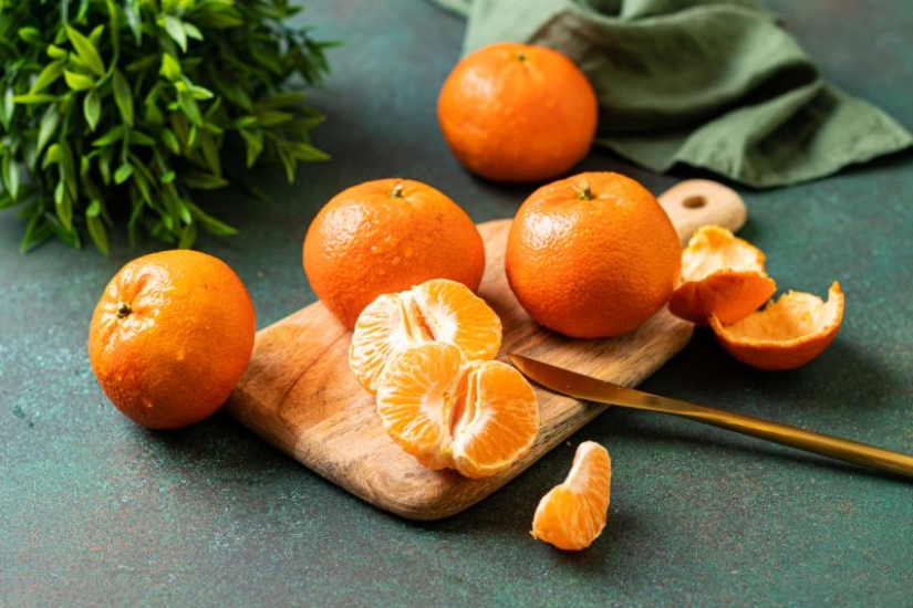 How else can you tell in a store whether tangerines have seeds or not?