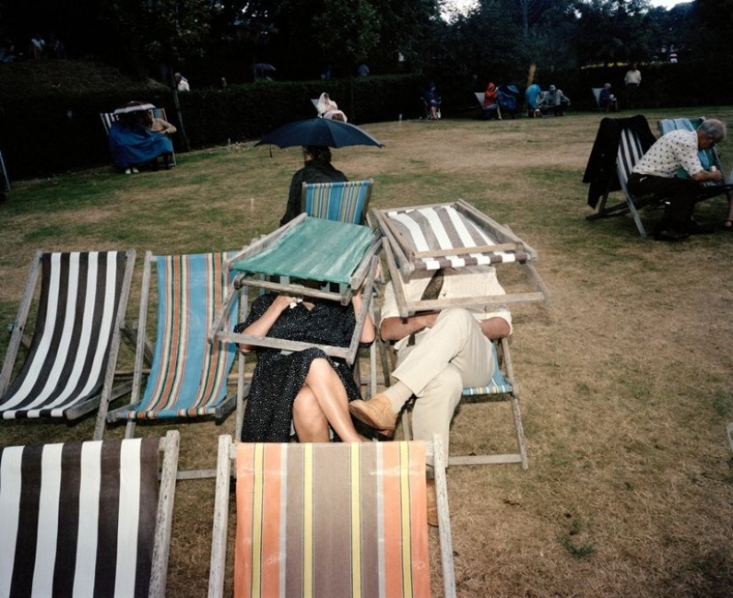 How Liverpool lived in the early 80s: candid photos of controversial photojournalist Martin Parr