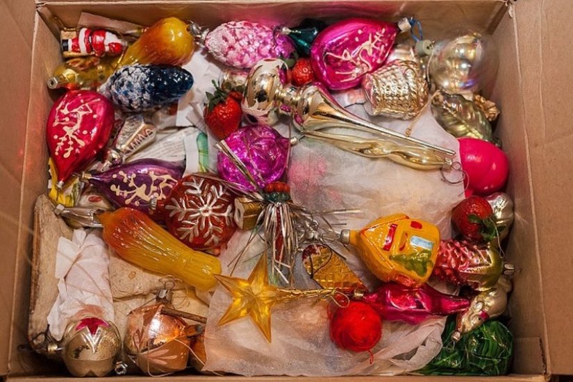How Old Christmas Tree Decorations Can Make You a Millionaire (Or Not)