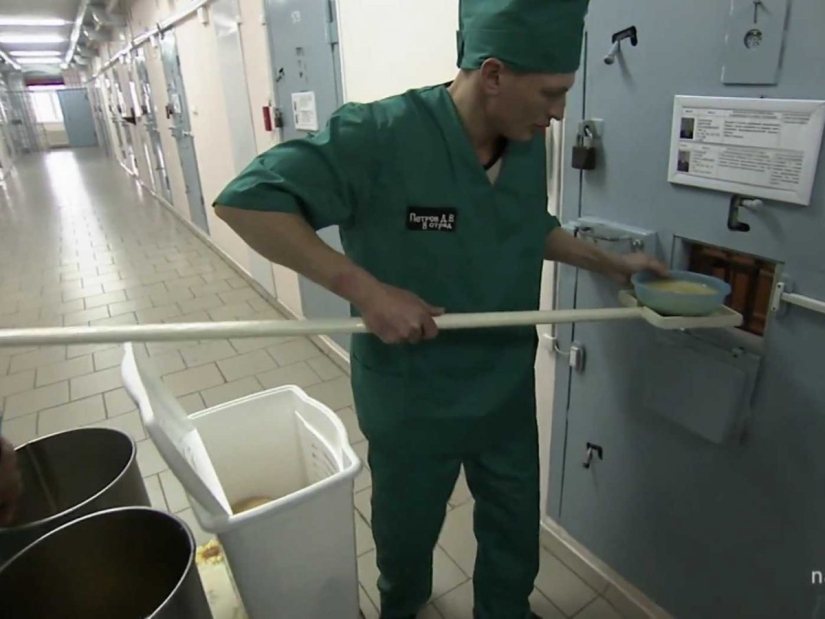 How one of the most severe prisons in Russia "Black Dolphin"is arranged