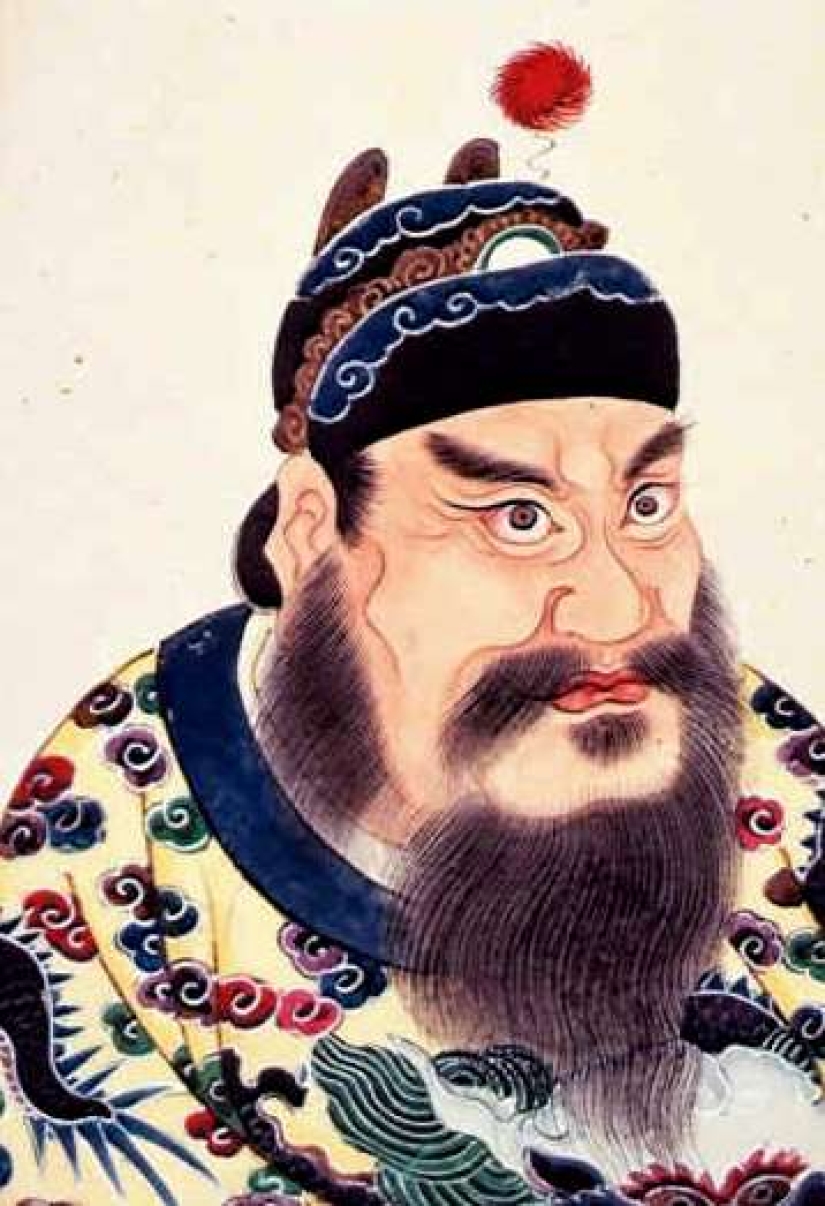 How the Chinese emperor Qin Shi Huang ran away from death around a pillar