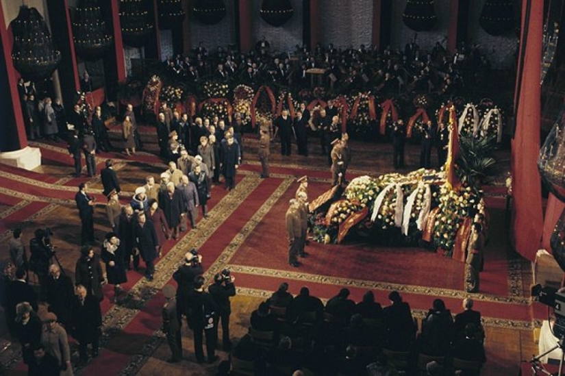 How the most expensive and magnificent funerals of famous people in history took place