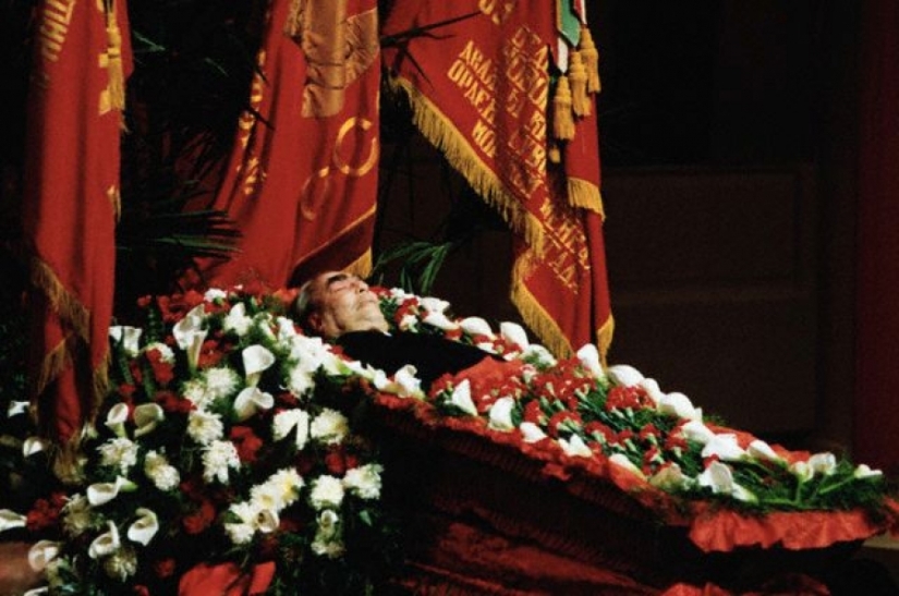 How the most expensive and magnificent funerals of famous people in history took place