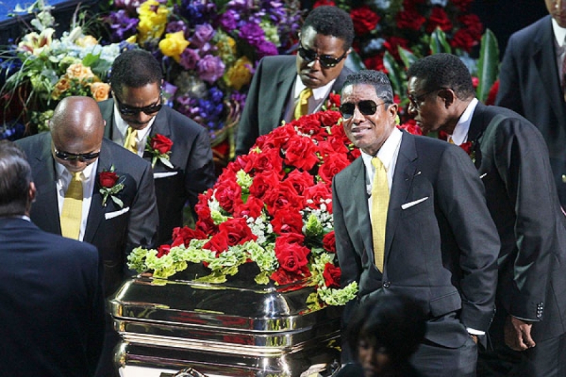 How the most expensive and magnificent funerals of famous people in history took place