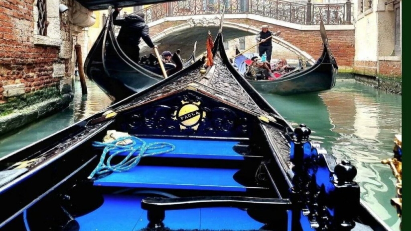 How Venetian Gondolas Are Made and How to Become a Gondolier