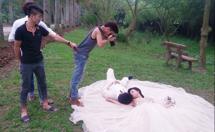 How wedding photos are actually created