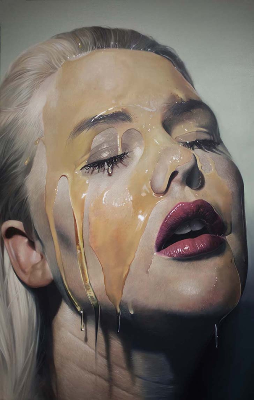 Hyperrealism in the paintings of Mike Dasras