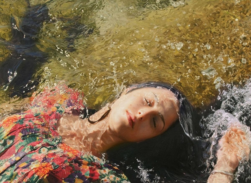 Hyperrealism: oil portraits of women