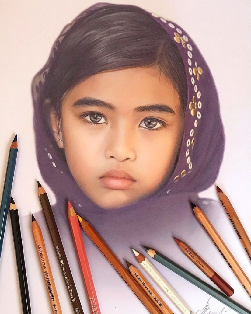 Hyperrealistic drawings with colored pencils from Lena Litvina