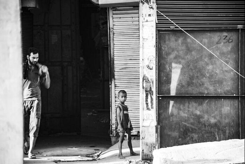I Took 12 Photos Showcasing Life On The Streets Of Old Delhi