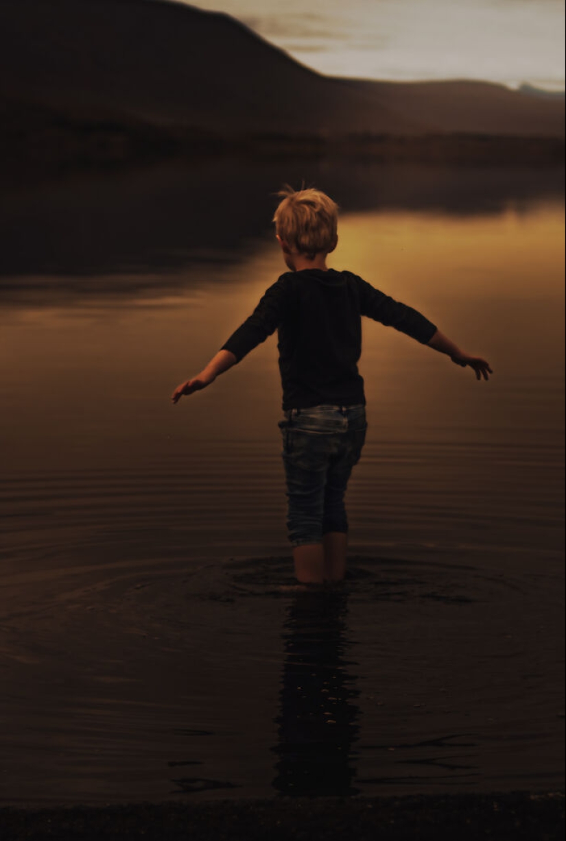 I Took 13 Portraits Of Children Surrounded By The Beauty Of Icelandic Nature