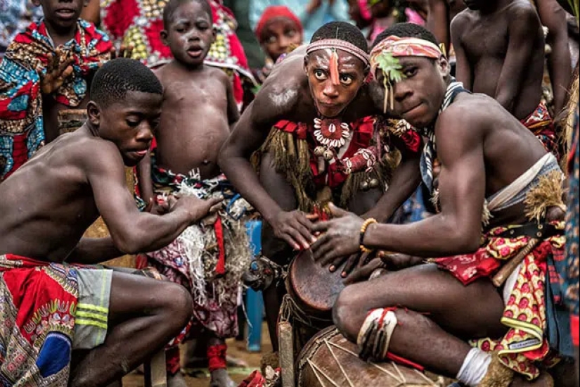 Iboga: cómo un ritual mortal de África se hizo popular en Occidente