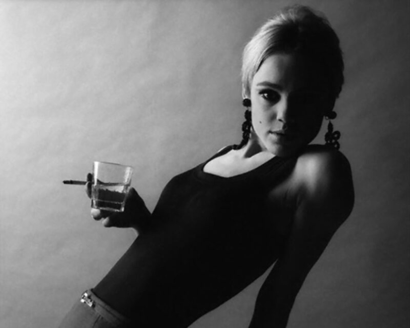 Icono de estilo de los años 60 Edie Sedgwick: ¿qué mató a los flamantes Musa de Andy Warhol