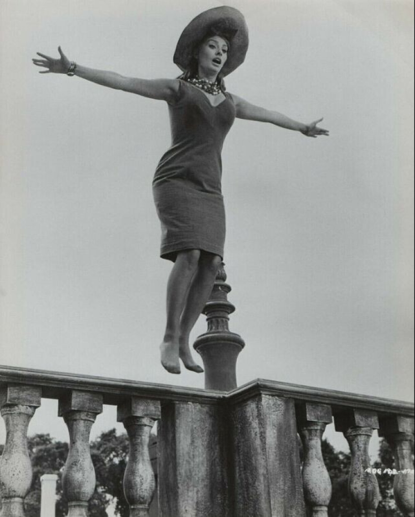 Impresionante Sophia Loren durante el rodaje de la película " Millionaire»