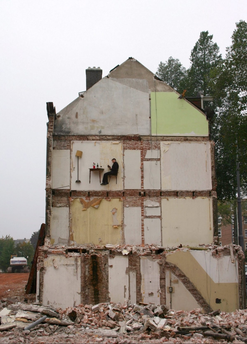 In limbo: French artist lives in ghost rooms