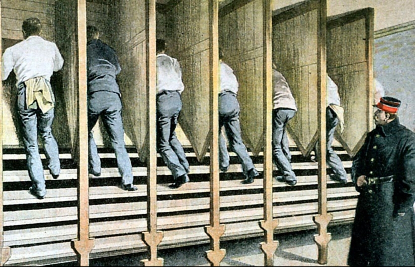 In prison of the 19th century there was a Ladder Cubitt, the ancestor of modern simulators