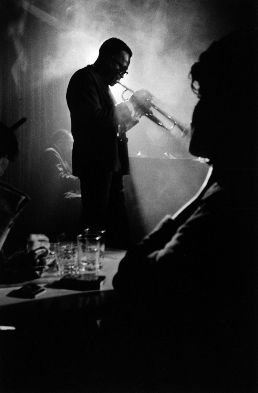 In the frame of the iconic photographer Dennis Stock