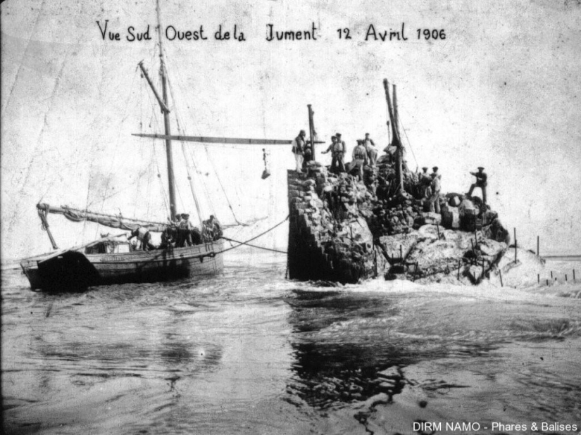 In the middle of the storm: did the lighthouse keeper from the legendary photograph survive?