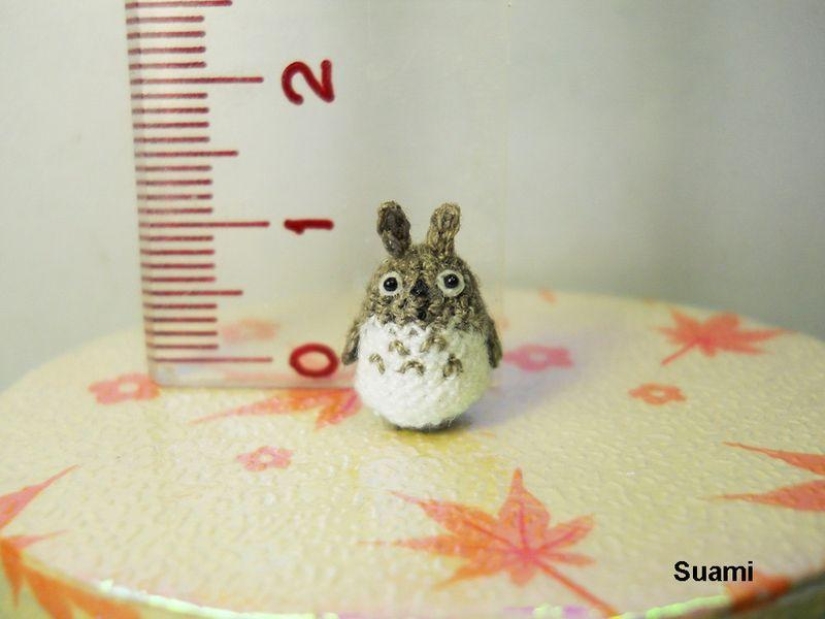 Incredible miniature knitted and crocheted items