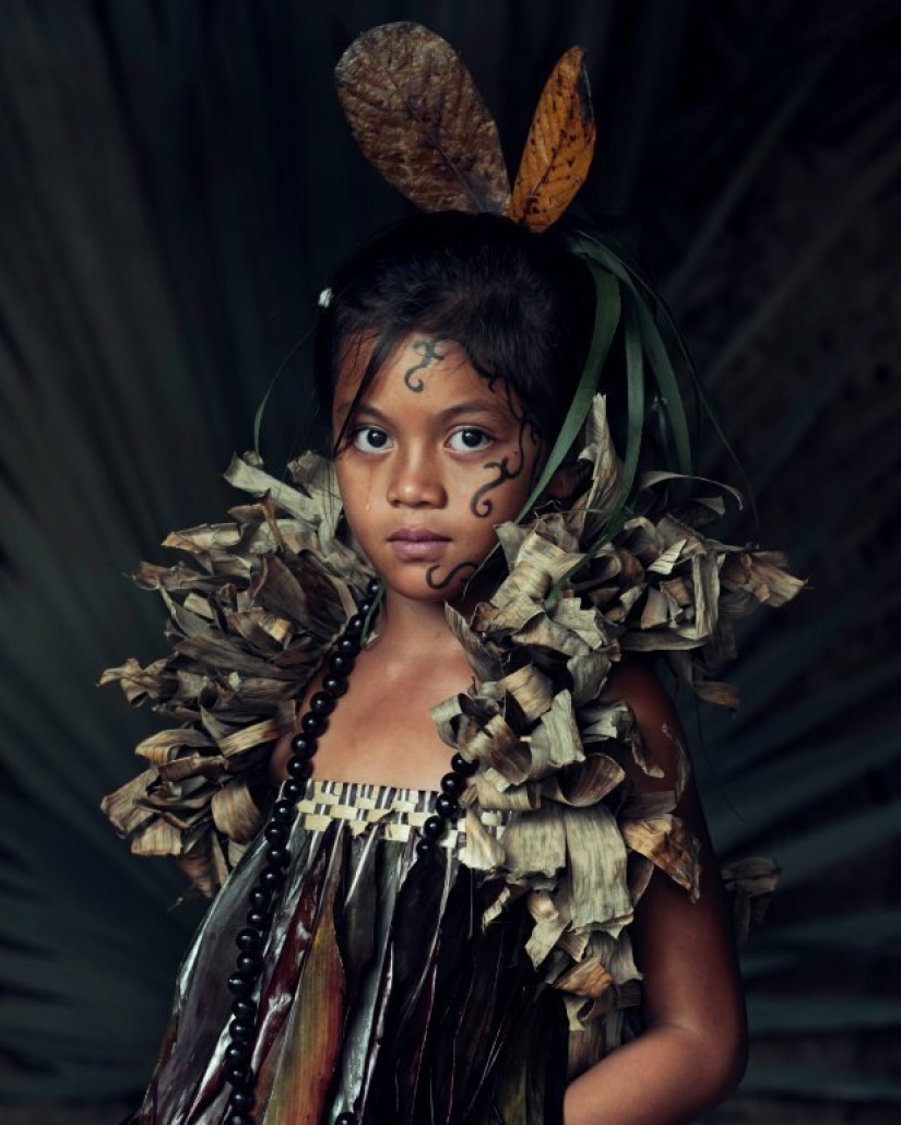 Indigenous peoples: 20 portraits, from which it is impossible to look away