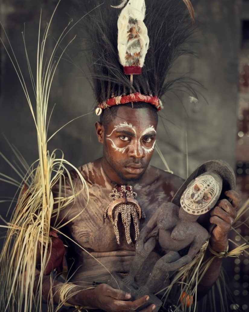 Indigenous peoples: 20 portraits, from which it is impossible to look away