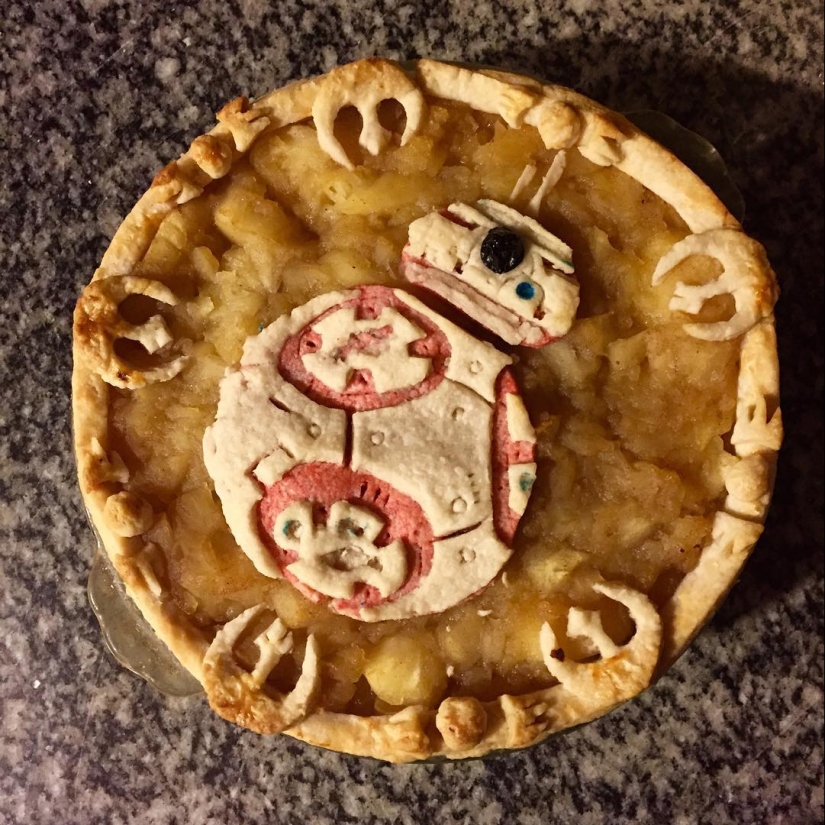 It's even a pity to cut: pop culture in pies