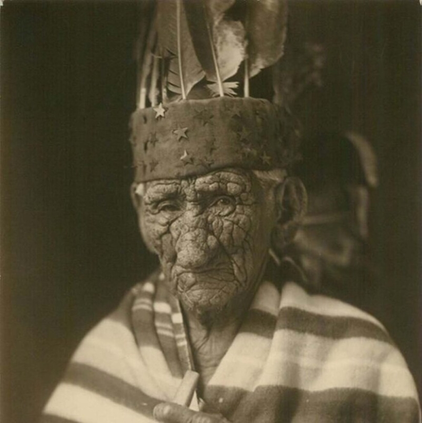 John Smith or Chief White Wolf, the oldest Indian who allegedly lived 138 years