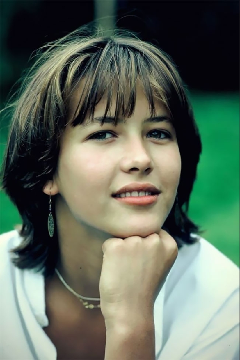 Joven y hermosa: 25 fotos raras de Sophie Marceau de la década de 1980